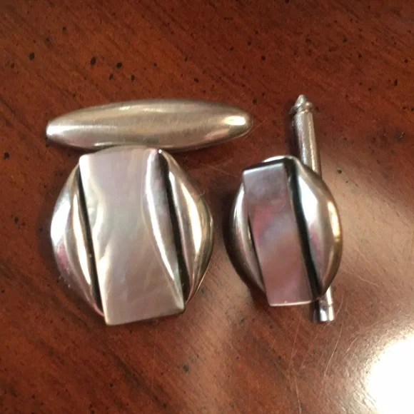 Vintage Mother of Pearl French Formal Double Cufflinks With Five Tuxedo Studs - Picture 4 of 4